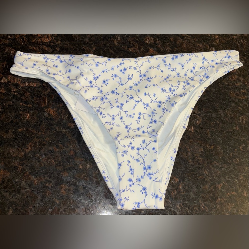 NWT Andie Swim - The Symi Bikini Bottom Ditsy Bloom White Blue Floral Medium